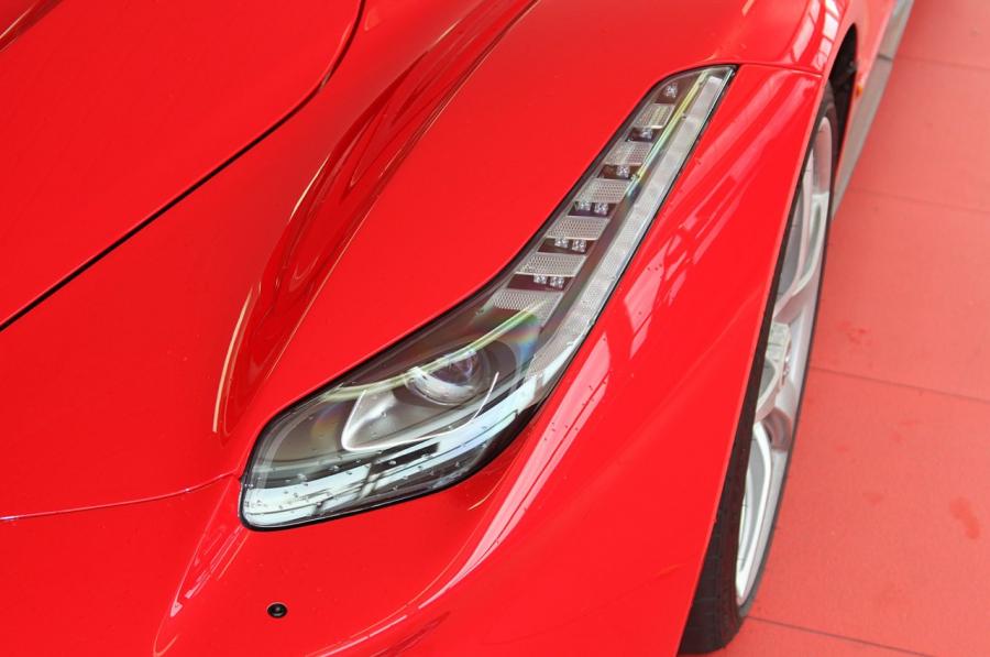  Ferrari LaFerrari 2015 года  (фото 25 из 56)